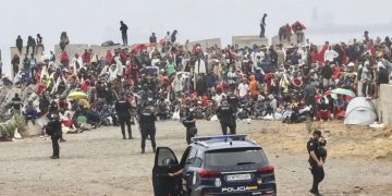 El Gobierno recurre por primera vez en la historia a la Ley de Seguridad Nacional para gestionar la crisis migratoria de Ceuta