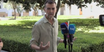 La izquierda alternativa se distancia del PSOE con un discurso crítico frente a Marruecos por la crisis en Ceuta