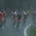 Una violenta granizada obliga a suspender la tercera etapa de La Vuelta a España tras el gesto de Pogacar y el refugio de Landa