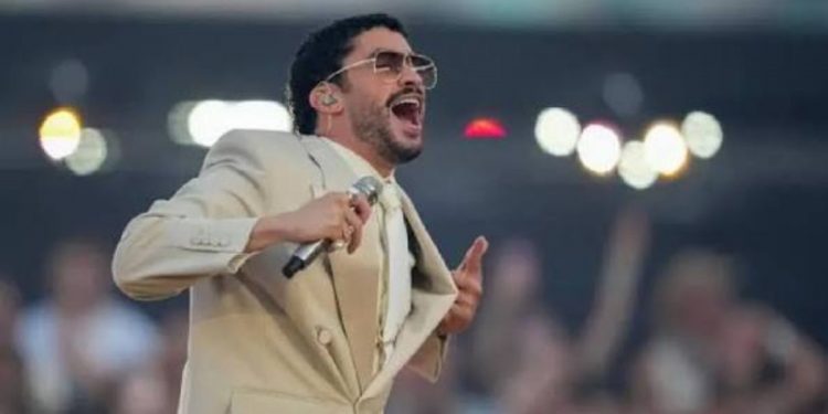 Bad Bunny concluye su gira ‘Debí Tirar Más Fotos’ en Puerto Rico con un contundente alegato contra la corrupción y la crisis social