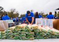 Incidentes en Ceuta durante la entrega de alimentos por Cruz Roja
