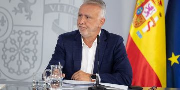 Ángel Víctor Torres respalda a Marlaska y niega que el CNI alertara de una entrada masiva de migrantes en Ceuta