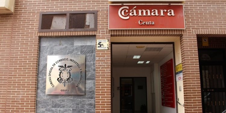 La Cámara de Comercio de Ceuta pide unidad y defiende a los comercios locales
