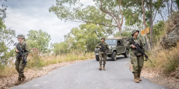 Doce detenidos tras una emboscada con piedras y golpes a cuatro militares en Ceuta