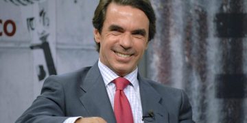 Aznar regresa a Ceuta y evoca la crisis de Perejil