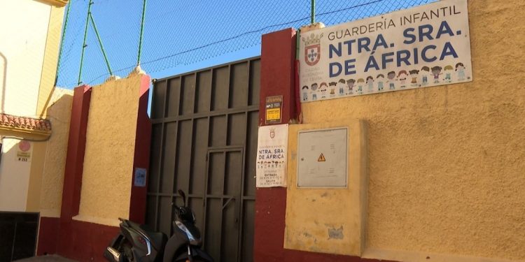 UGT exige la paralización del campamento de inmigrantes proyectado junto a la Escuela Infantil Nuestra Señora de África en Ceuta