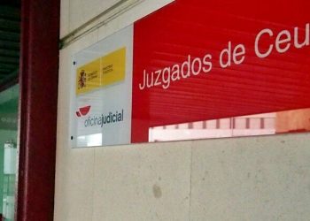 Condenan a activista francesa por resistencia a la Policía en Ceuta