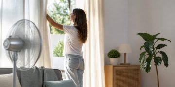 Cómo mantener la casa fresca en los días de más calor sin disparar la factura