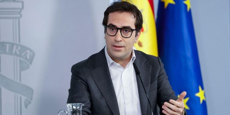 El Gobierno aprueba un plan de choque de 309 millones para Ceuta con 118 millones dedicados a los menores