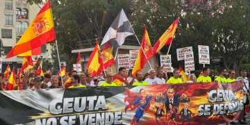 Ceuta reúne a más de 20.000 personas para reclamar soluciones