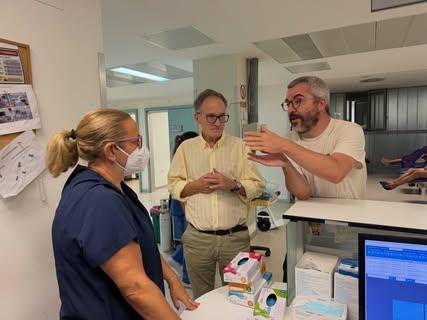 Javier Padilla visita Urgencias del Hospital de Ceuta