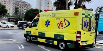 El Gobierno adoptará medidas de choque contra el estrés del personal sanitario de Ceuta tras la crisis migratoria