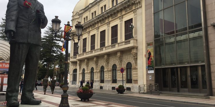 Ceuta rinde homenaje a su querido ex alcalde Sánchez Prados
