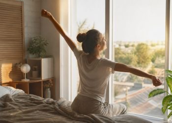 Rutinas de mañana que de verdad funcionan: guía práctica para empezar con energía