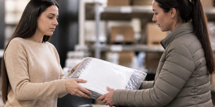 “Garantías y devoluciones”: los derechos básicos del consumidor en España