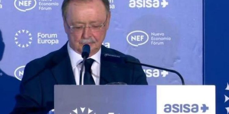 Juan Vivas participa en el Fórum Nueva Economía