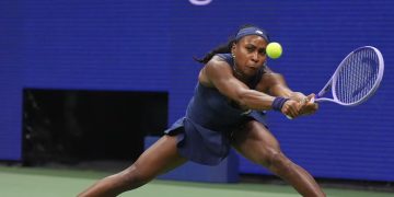 Coco Gauff se exhibe ante Jovic en el US Open 2026 y accede a cuartos de final sin ceder un solo set
