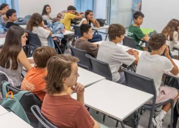 España registra el peor resultado de su historia en el Informe PISA tras un desplome en matemáticas y lectura