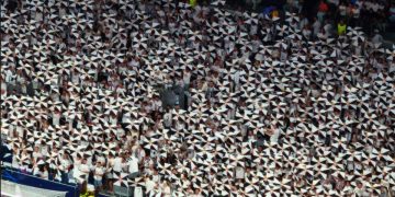 El Santiago Bernabéu se vuelca con Ceuta en el estreno de la Champions League