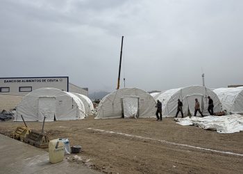 El Gobierno de Ceuta reitera su rechazo al campamento de migrantes en el puerto amparándose en informes de seguridad