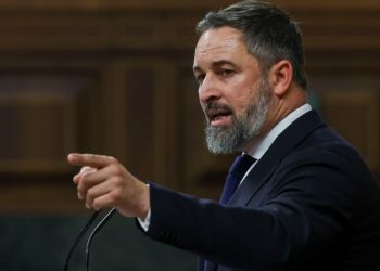 Santiago Abascal pide activar el artículo 102