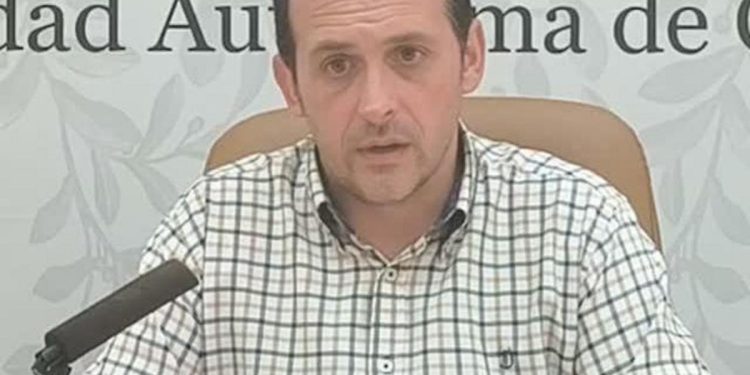 Redondo Pacheco critica plan de Sánchez para inmigrantes