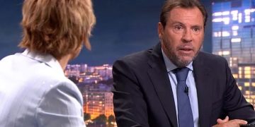 Óscar Puente defiende la gestión ferroviaria e insiste en que «la puta Renfe» no siempre es responsable de los retrasos