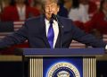 Trump promete un «dividendo» de 5.000 dólares a los adultos estadounidenses si el Partido Republicano gana las ‘midterms’