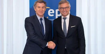 Feijóo aborda crisis de Ceuta con comisario europeo de Interior