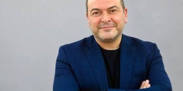 Gonzalo Sanz dimite en Ceuta y confronta a Pérez Triano