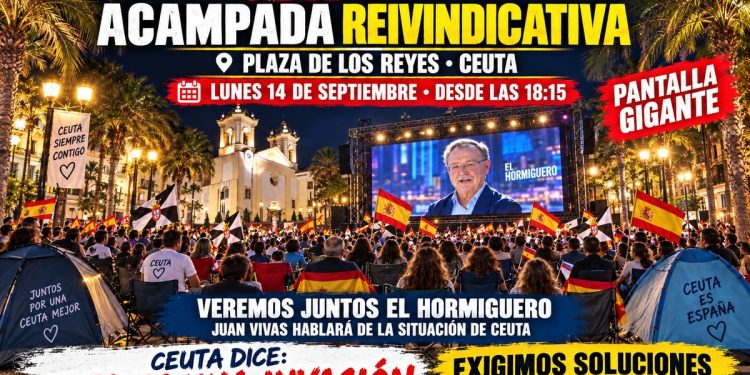 Empresarios ceutíes costean la pantalla gigante para seguir en la plaza de los Reyes el programa en el que intervendrá Juan Vivas