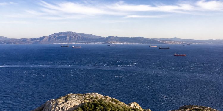 «El Estrecho de Gibraltar»: un cruce de mares y de historia