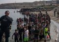 Crisis migratoria en Ceuta, en directo: Crece la tensión en Ceuta por los riesgos del nuevo campamento portuario y la alerta de otro asalto masivo