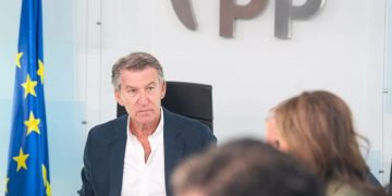 Feijóo viajará a Ceuta junto al presidente del PP europeo para «europeizar» la crisis migratoria
