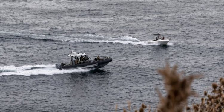 Las mafias cobran hasta 10.000 euros por cruzar desde Ceuta a la Península