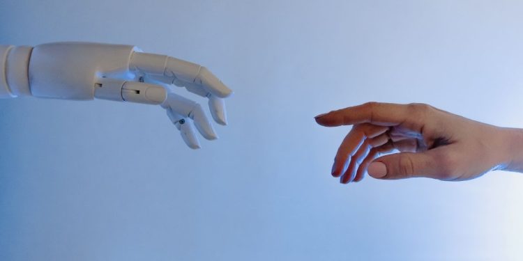Microsoft apuesta por una IA bajo control humano con nuevas reglas