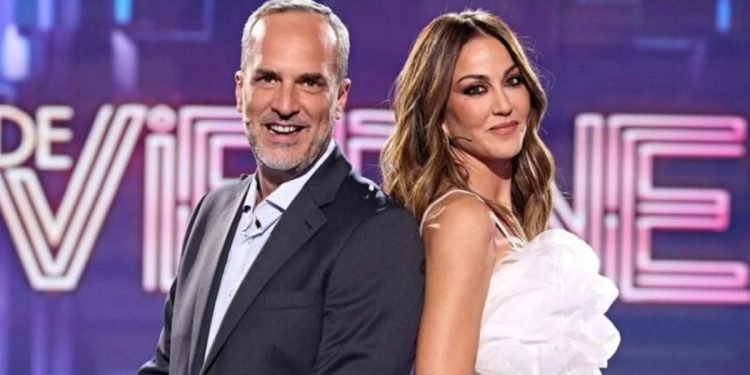 Telecinco reduce la duración de ‘De Viernes’ y confirma su nuevo horario en el ‘prime time’ tras la llegada de ‘First Dates’