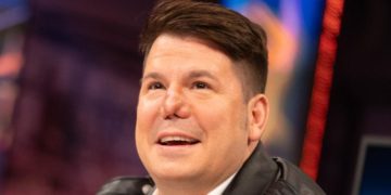 Lucas reaparece tras su operación nasal en ‘¡De Viernes!’, que ajusta su horario de emisión en Telecinco