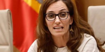 Mónica García insiste en la «normalidad» del hospital de Ceuta y asegura que el verdadero colapso «está en Madrid»