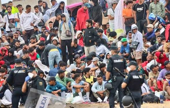 1.700 inmigrantes trasladados en Ceuta con éxito