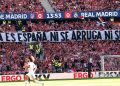 La realización de LaLiga evita mostrar en televisión una pancarta de apoyo a Ceuta durante el derbi entre el Atlético y el Real Madrid