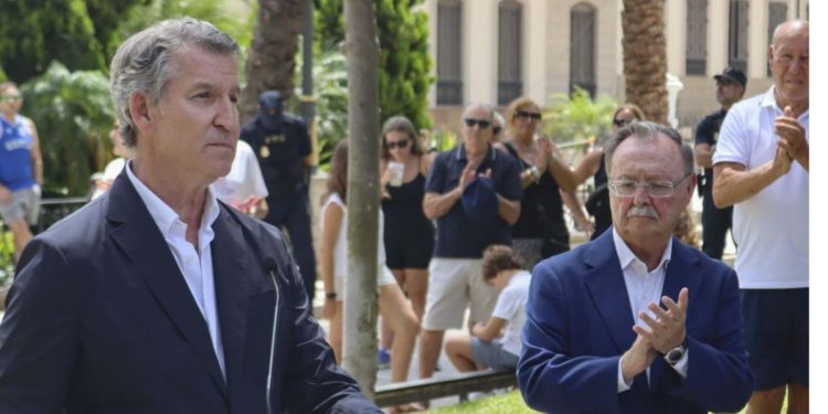 Feijóo internacionaliza la crisis de Ceuta con Manfred Weber y blindaje total a Juan Vivas: «A Vivas hay que darle las gracias»