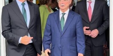 Feijóo y Weber visitan Ceuta por la crisis fronteriza