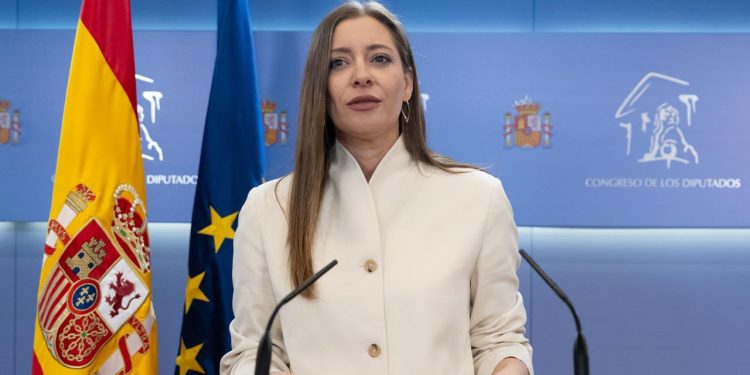 El Gobierno defiende la inocencia de Begoña Gómez ante su próximo juicio