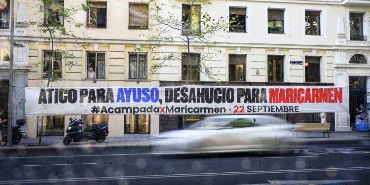 Desahucio de Maricarmen en Madrid genera protestas y tensión