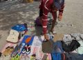 La Policía de Ceuta da una hora a migrantes para desmantelar mercadillos