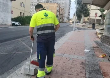 CCOO denuncia a Servilimpce en Ceuta por retira manual de escombros