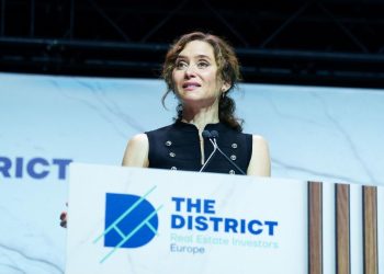 Ayuso califica de violentas las protestas por el desahucio de Maricarmen