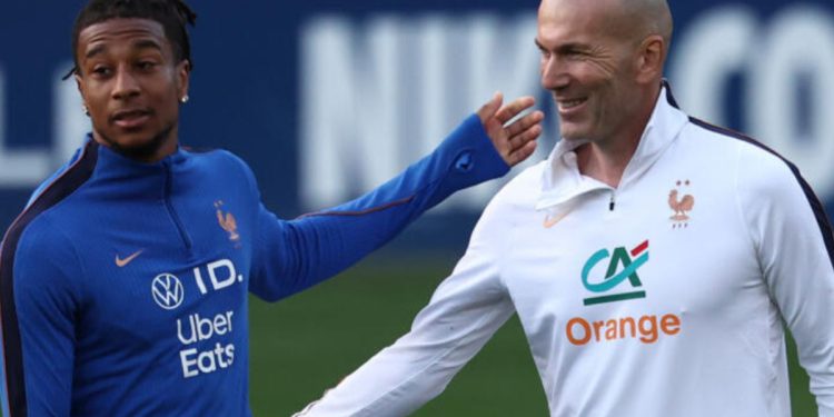 Francia estrena la «era Zidane» con el reto de arrebatar el trono mundial a España