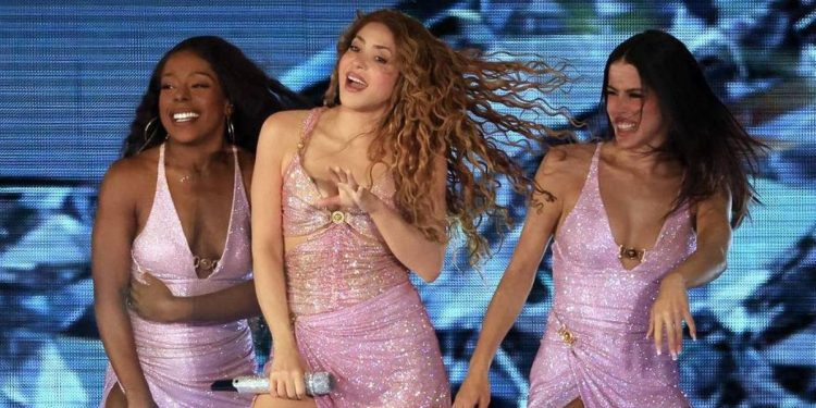 Shakira confirma la nómina de artistas que actuarán en Madrid durante su segundo fin de semana de residencia